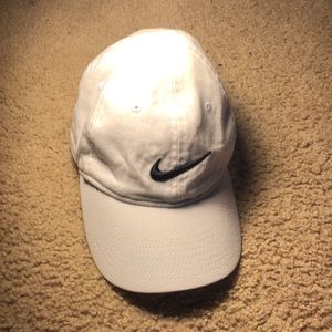 Boys’ White and Black Nike Baseball Cap